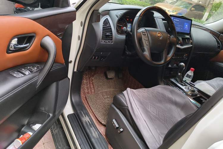 Used Nissan Patrol  Driver Seat