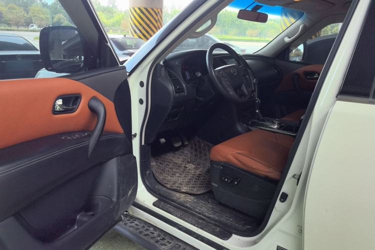Used Nissan Patrol 2016 5.6L XE Middle East Driver Seat