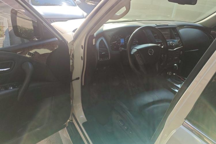 Used Nissan Patrol 2016 5.6L Standard Edition Driver Seat