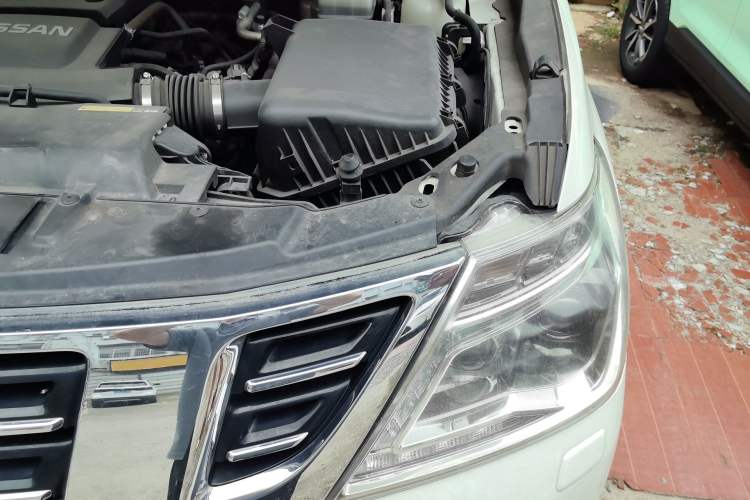 Used Nissan Patrol  Engine Bay Left