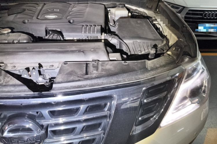 Used Nissan Patrol  Engine Bay Left