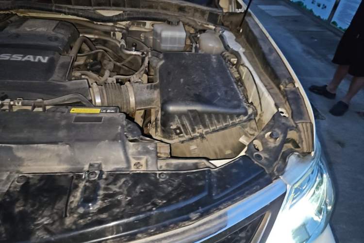 Used Nissan Patrol  Engine Bay Left