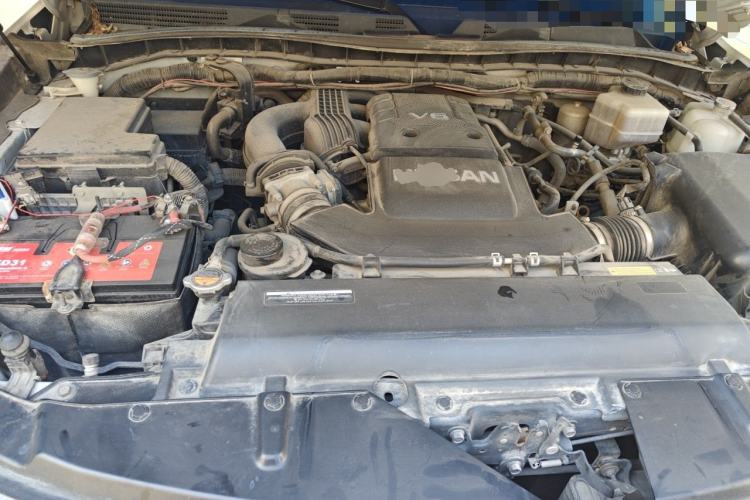 Used Nissan Patrol  Engine Bay