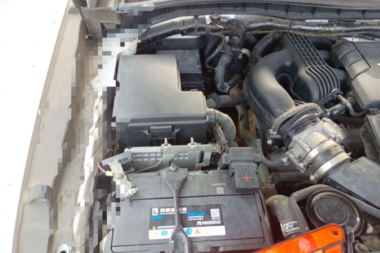 Used Nissan Patrol  Engine Bay Right