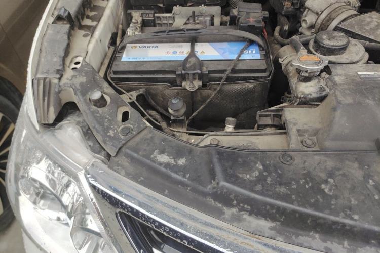 Used Nissan Patrol  Engine Bay Right