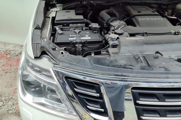 Used Nissan Patrol  Engine Bay Right