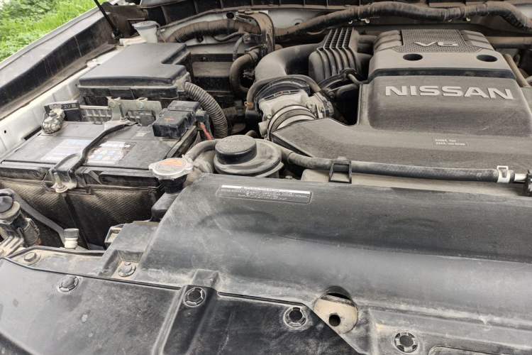 Used Nissan Patrol  Engine Bay Right