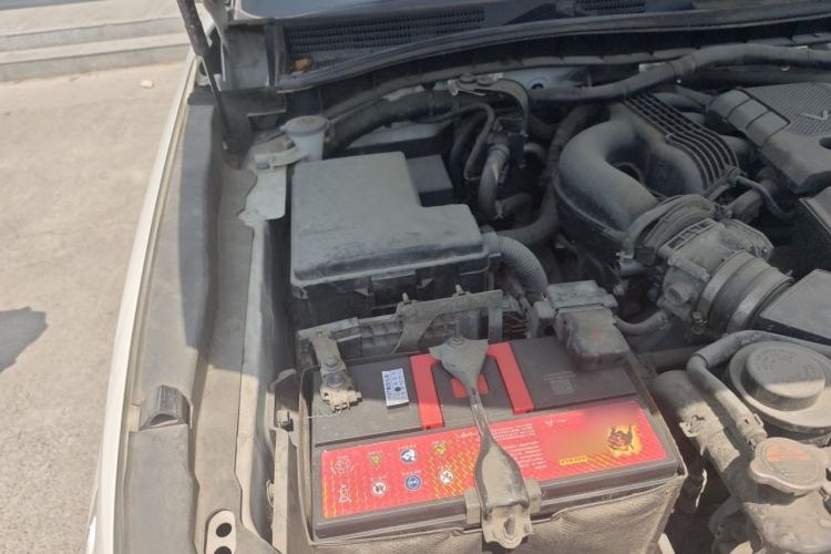 Used Nissan Patrol  Engine Bay Right