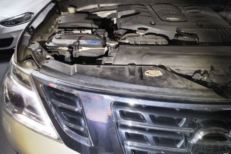 Used Nissan Patrol  Engine Bay Right