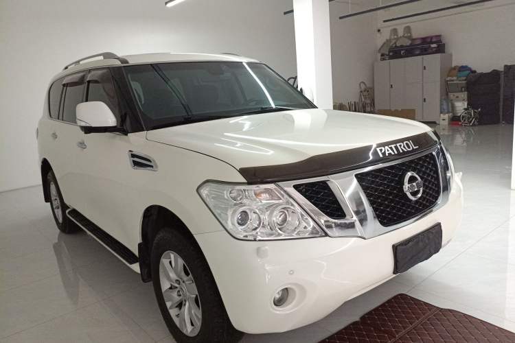 Used Nissan Patrol 2016 5.6L Standard Edition Exterior 1