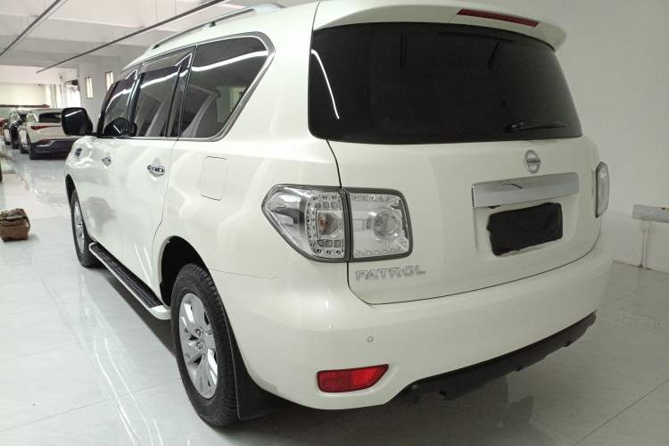 Used Nissan Patrol 2016 5.6L Standard Edition Exterior 2