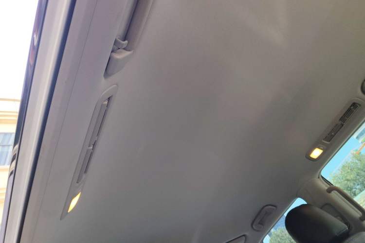 Used Nissan Patrol  Headliner