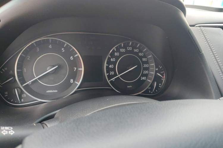Used Nissan Patrol  Instrument Cluster