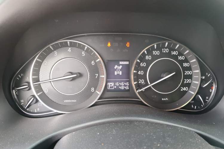 Used Nissan Patrol  Instrument Cluster