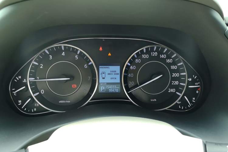 Used Nissan Patrol  Instrument Cluster
