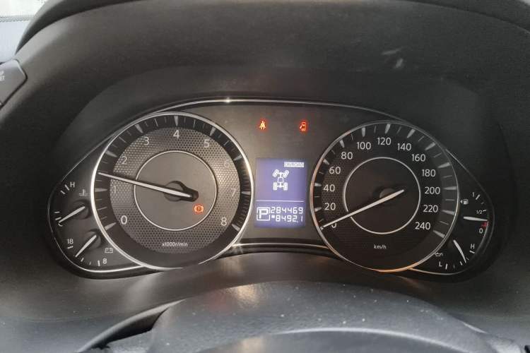 Used Nissan Patrol  Instrument Cluster