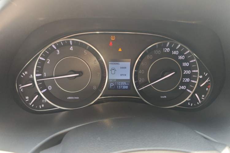 Used Nissan Patrol  Instrument Cluster