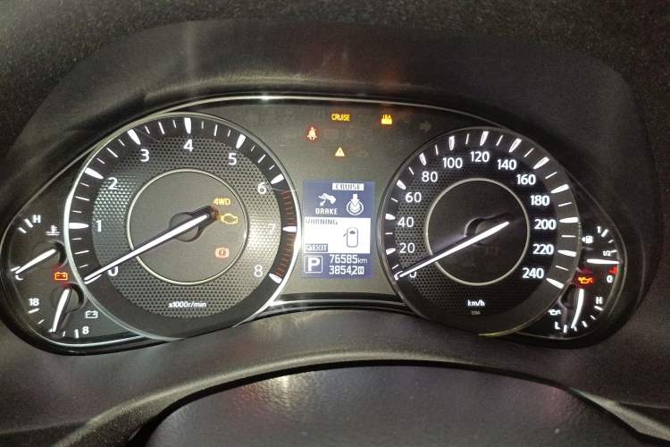 Used Nissan Patrol 2016 5.6L Standard Edition Instrument Cluster