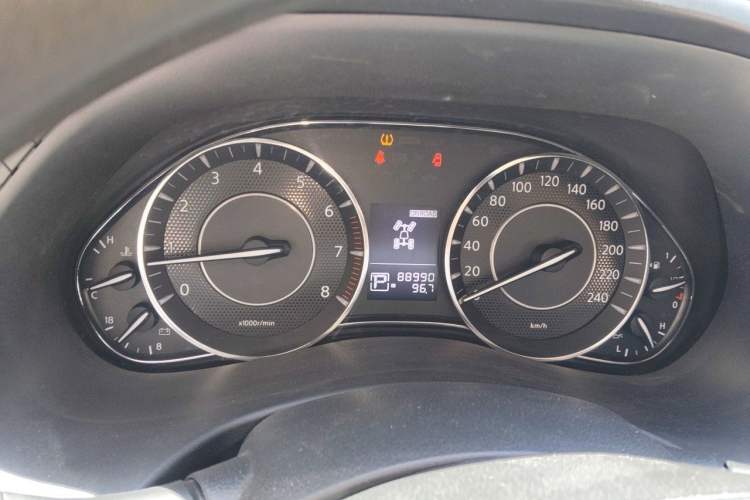 Used Nissan Patrol  Instrument Cluster
