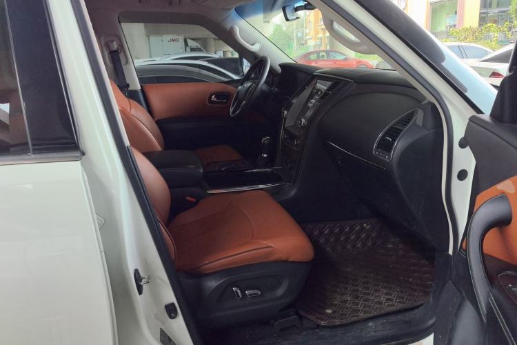 Used Nissan Patrol 2016 5.6L XE Middle East Right Front Seat