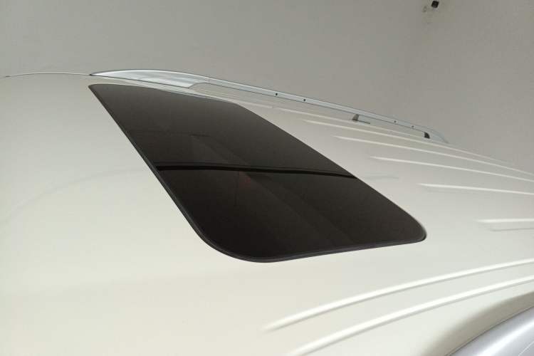 Used Nissan Patrol 2016 5.6L Standard Edition Roof