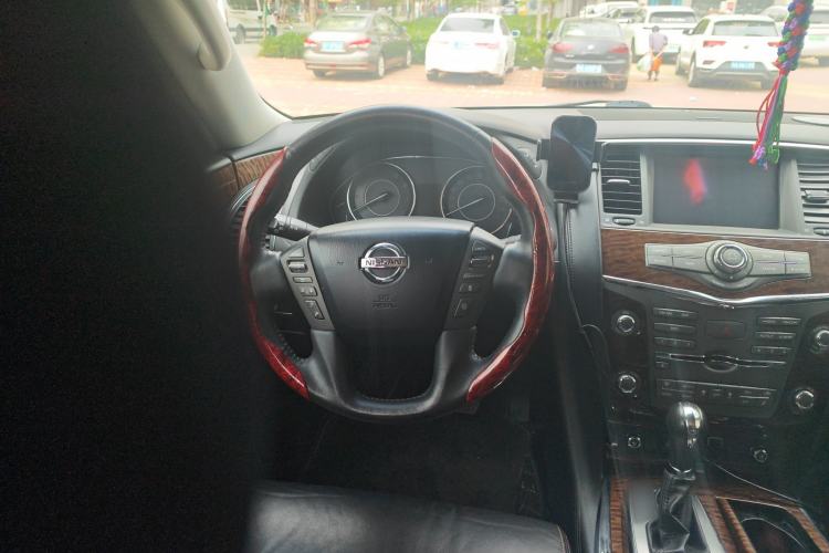 Used Nissan Patrol 2016 5.6L Standard Edition Steering Wheel