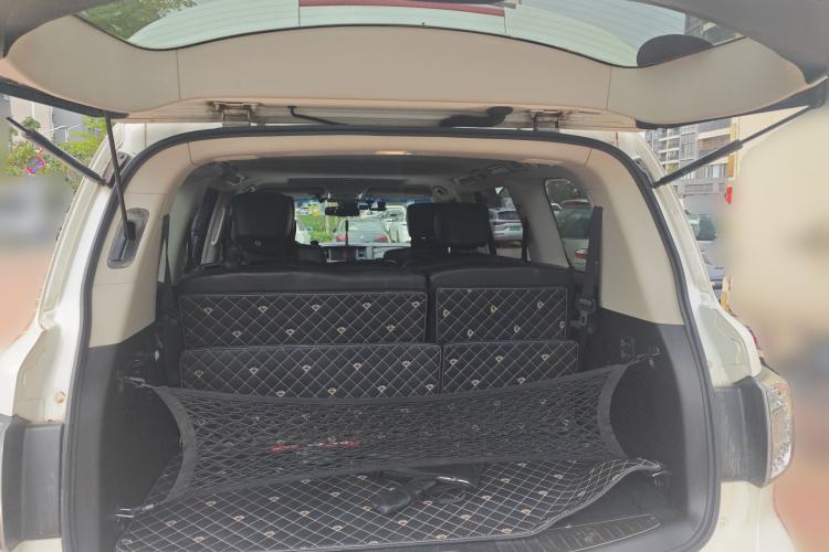 Used Nissan Patrol 2016 5.6L Standard Edition Trunk