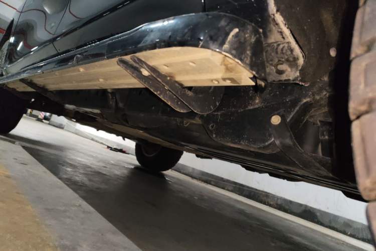 Used Nissan Patrol 2017 4.0L XE Middle East Version Chassis Rear Left