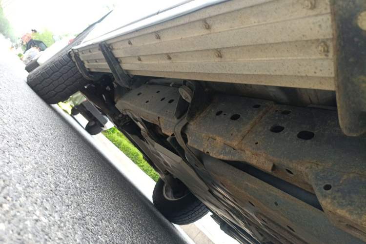 Used Nissan Patrol 2017 4.0L Parallel Import Chassis Rear Left