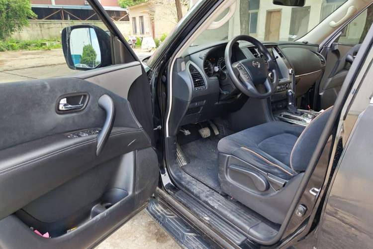 Used Nissan Patrol 2017 4.0L XE Middle East Version Driver Seat