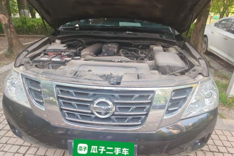 Used Nissan Patrol  Engine Bay