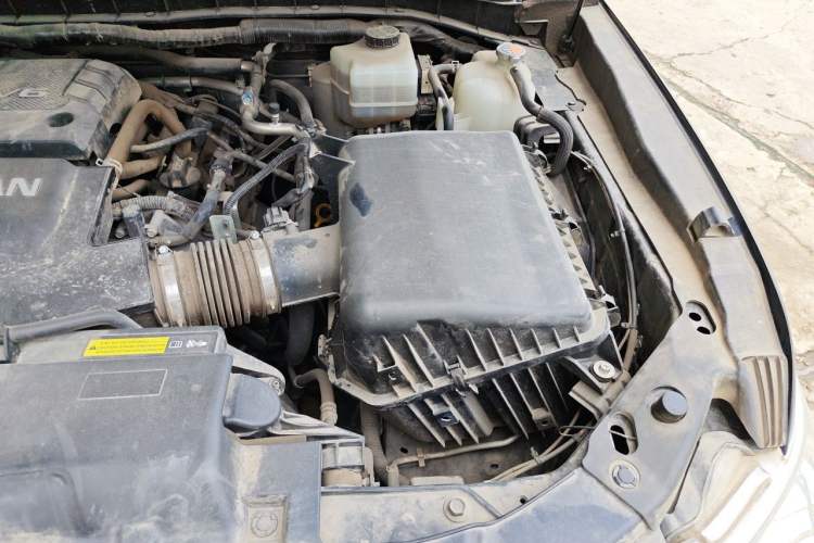 Used Nissan Patrol 2017 4.0L XE Middle East Version Engine Bay Left