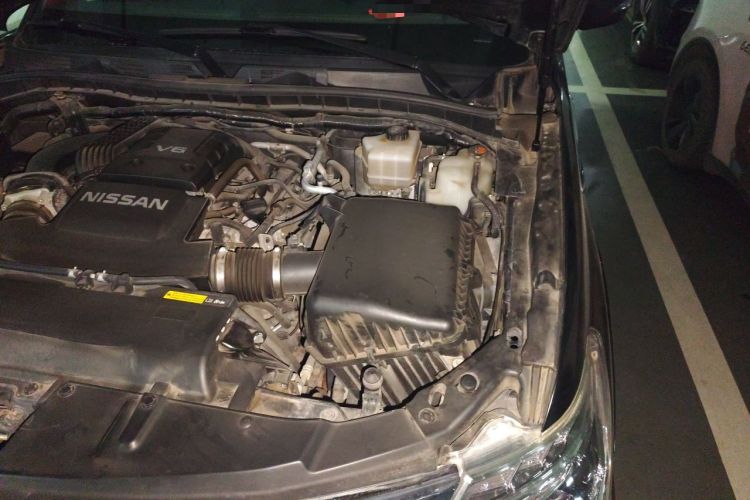 Used Nissan Patrol  Engine Bay Left