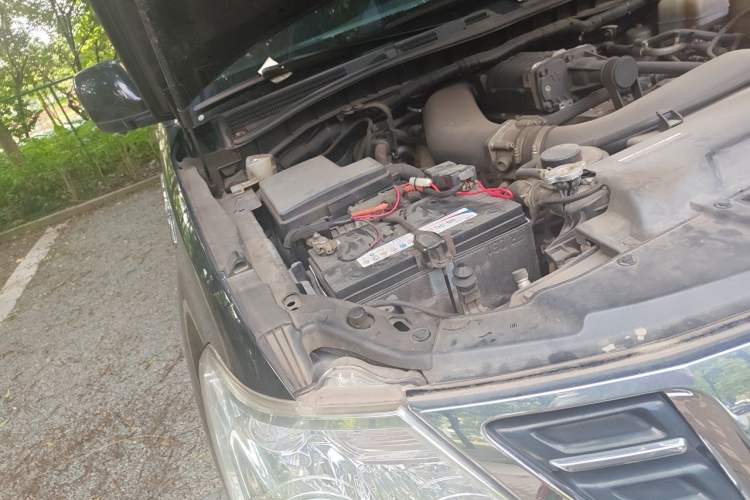 Used Nissan Patrol  Engine Bay Right