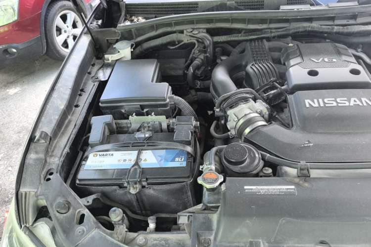 Used Nissan Patrol  Engine Bay Right