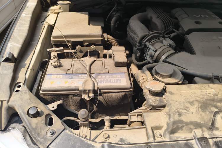 Used Nissan Patrol 2017 4.0L Parallel Import Engine Bay Right