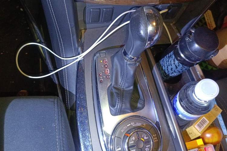 Used Nissan Patrol 2017 4.0L Parallel Import Gear Lever