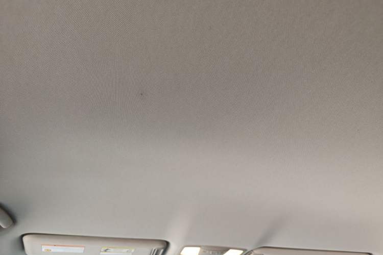 Used Nissan Patrol 2017 4.0L XE Middle East Version Headliner