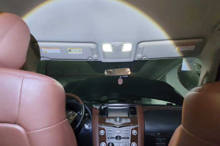 Used Nissan Patrol 2017 4.0L XE Middle East Version Headliner