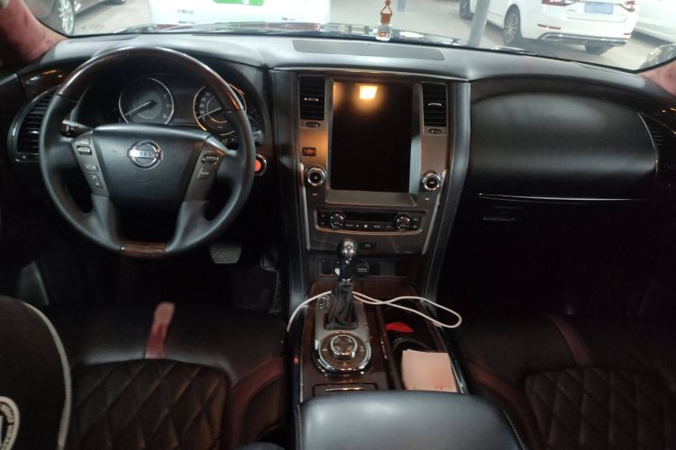 Used Nissan Patrol 2017 4.0L Parallel Import Interior 3