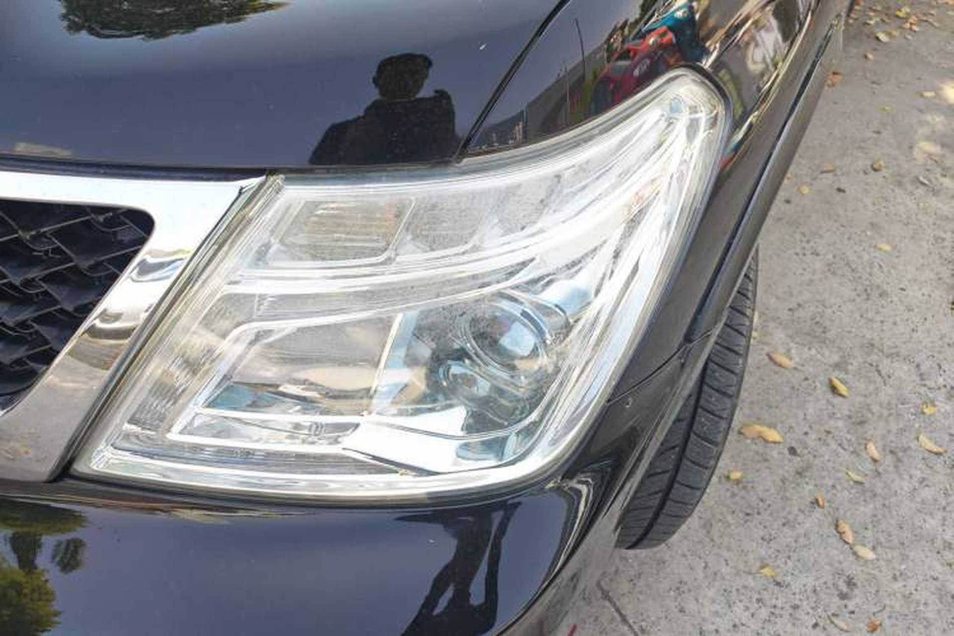 Used Nissan Patrol 2017 4.0L XE Middle East Version Left Front Headlight
