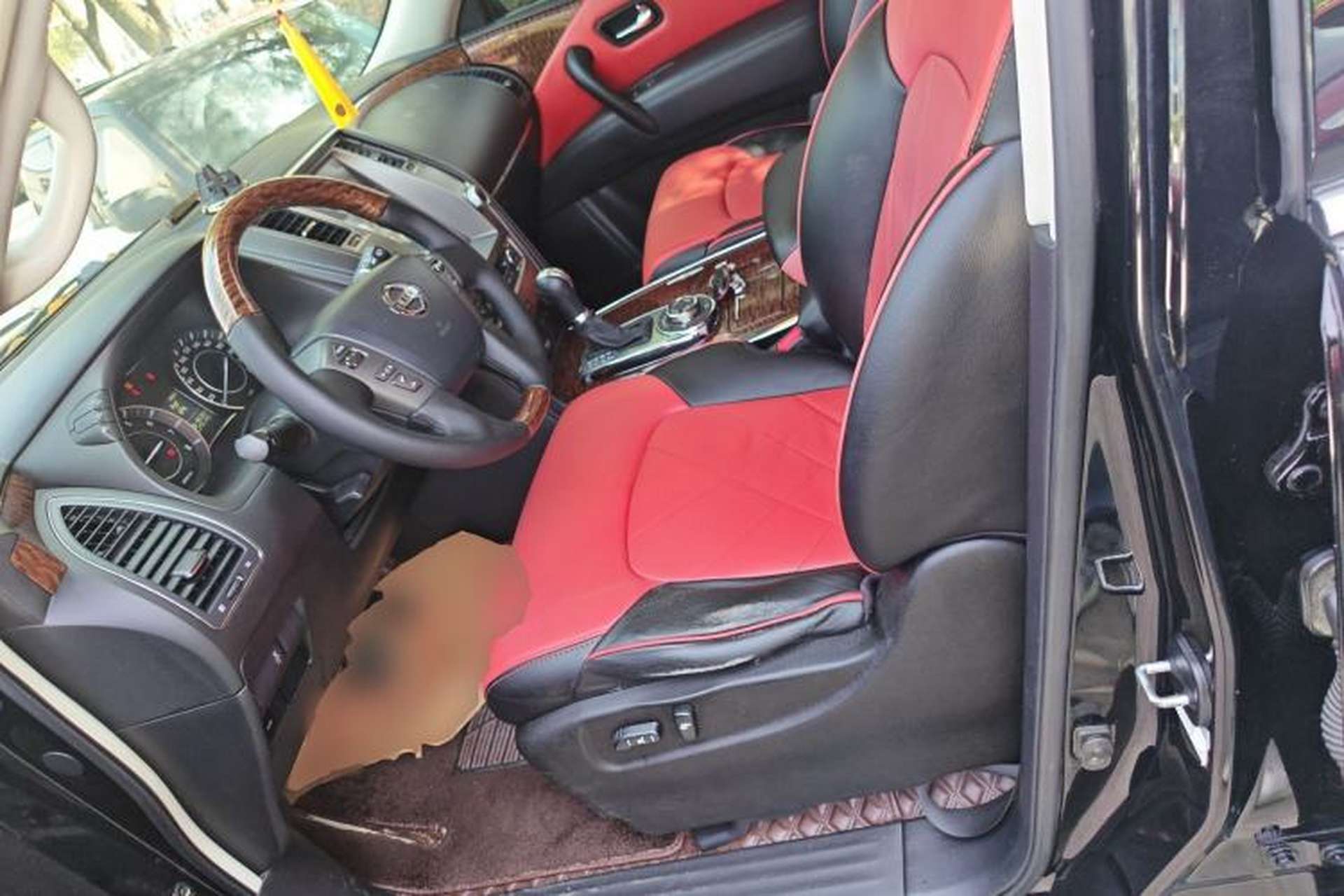 Used Nissan Patrol 2017 4.0L XE Middle East Version Left Front Seat
