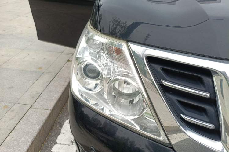 Used Nissan Patrol 2017 4.0L Parallel Import Right Front Headlight