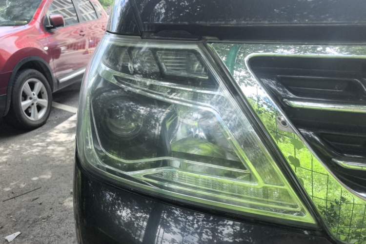 Used Nissan Patrol  Right Front Headlight