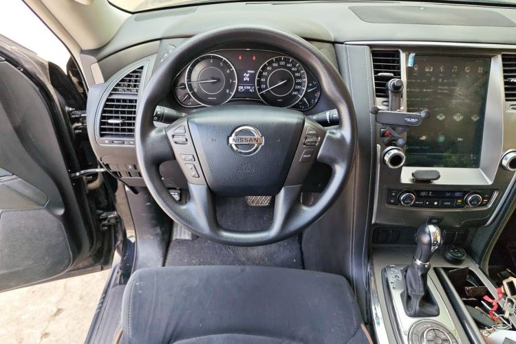 Used Nissan Patrol 2017 4.0L XE Middle East Version Steering Wheel