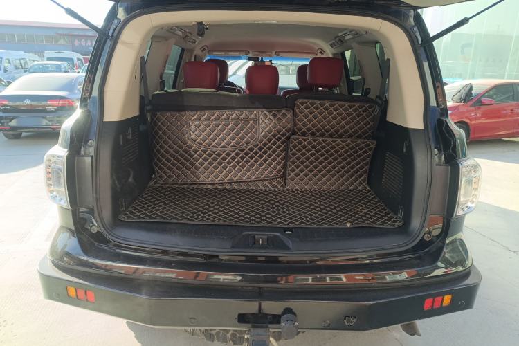 Used Nissan Patrol 2017 4.0L SE U.S.-Spec Version Trunk