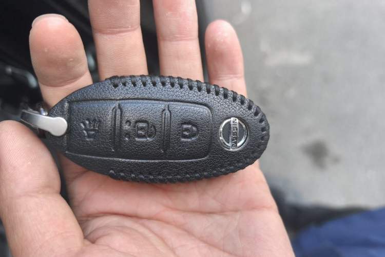 Used Nissan Patrol  Vehicle Key