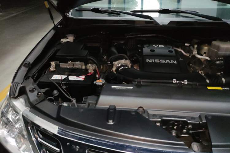 Used Nissan Patrol 2017 4.0L Parallel Import Engine Bay Right