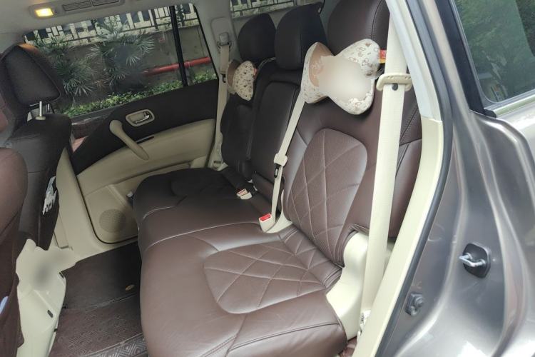 Used Nissan Patrol 2017 4.0L SE Middle East Version Left Rear Seat