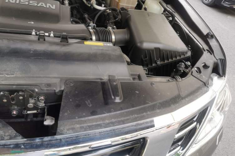 Used Nissan Patrol  Engine Bay Left